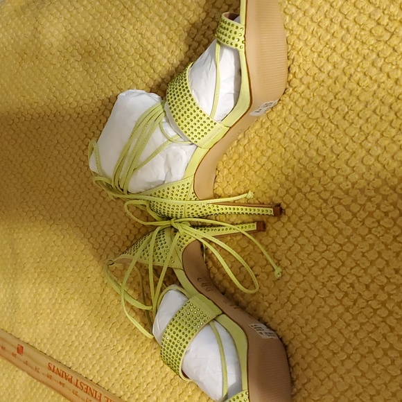 Schutz lime green with sparkles tie around ankles 3.5 inch heel shoes. Size 8.5 - Picture 4 of 4